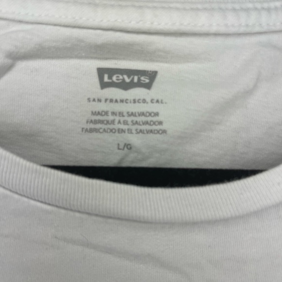 Levi’s Tshirt red white and blue - Picture 2 of 2